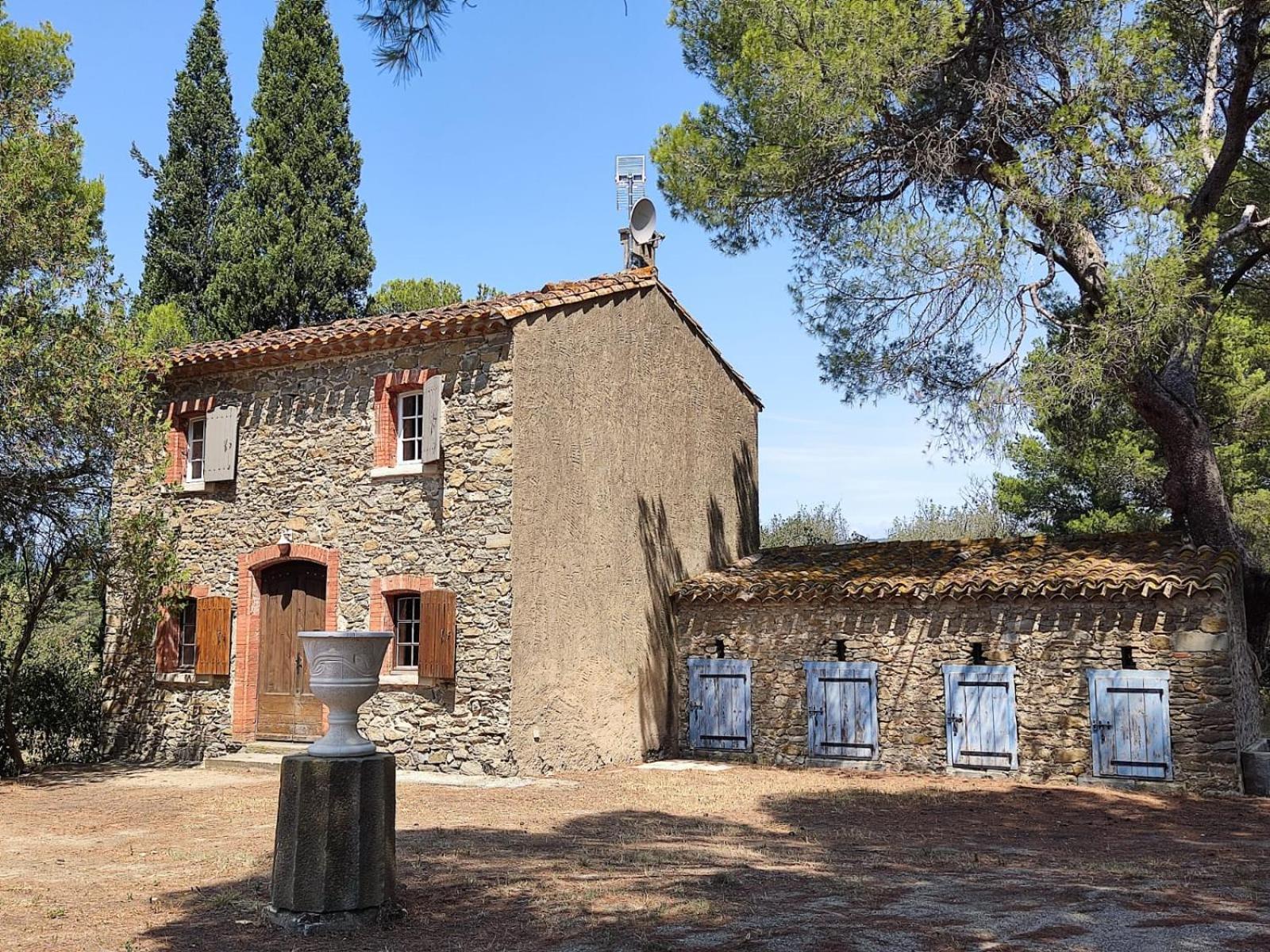 Mazet Du Chateau Joyeux De Violet Pépieux Eksteriør bilde